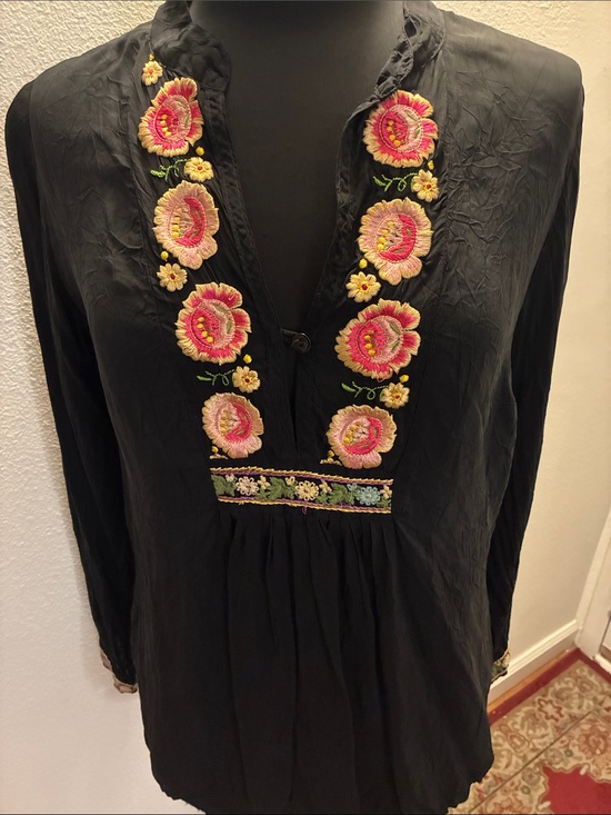 Johnny Was Tops - Johnny Was Black Rayon Embroidered Floral Logo Blouse Size Medium
